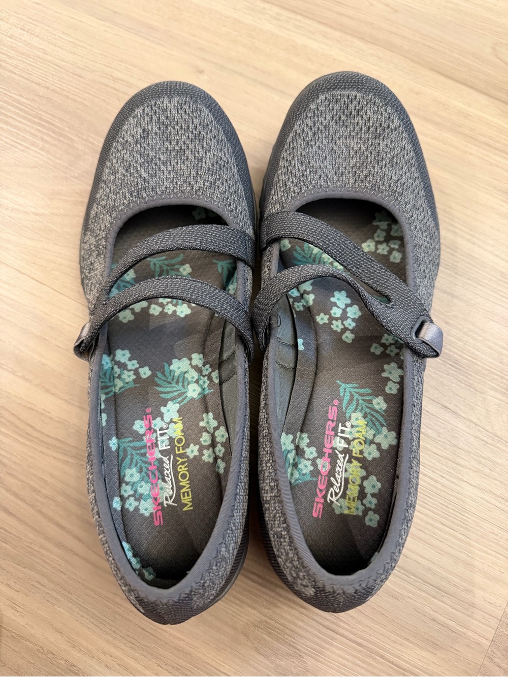 Skechers women’s grey memory foam flats
